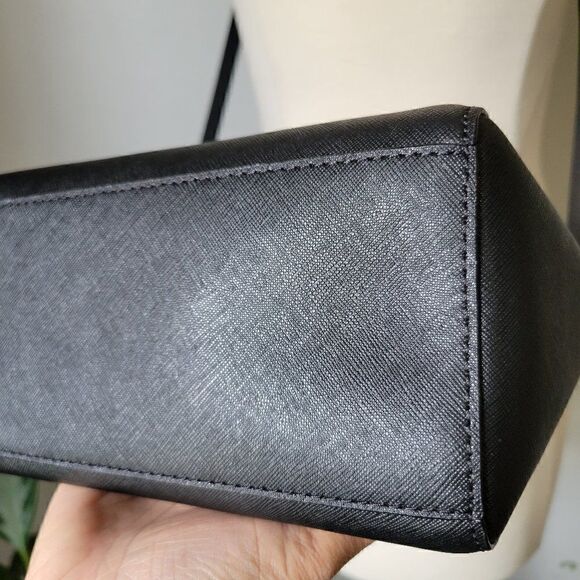 USED ONCE KATE SPADE GENUINE LEATHER CROSSBODY BLACK BAG - Picture 7 of 16